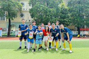 “足”夠(gòu)精彩！歡創(chuàng)集團“足”夢大龍街首屆五人制男子公益足球賽