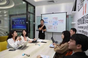 企業採(cǎi)用人力外包服務前應該(gāi)注意什麽？