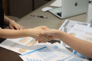 中小企業如何通過(guò)人力外包實現業務靈(líng)活性